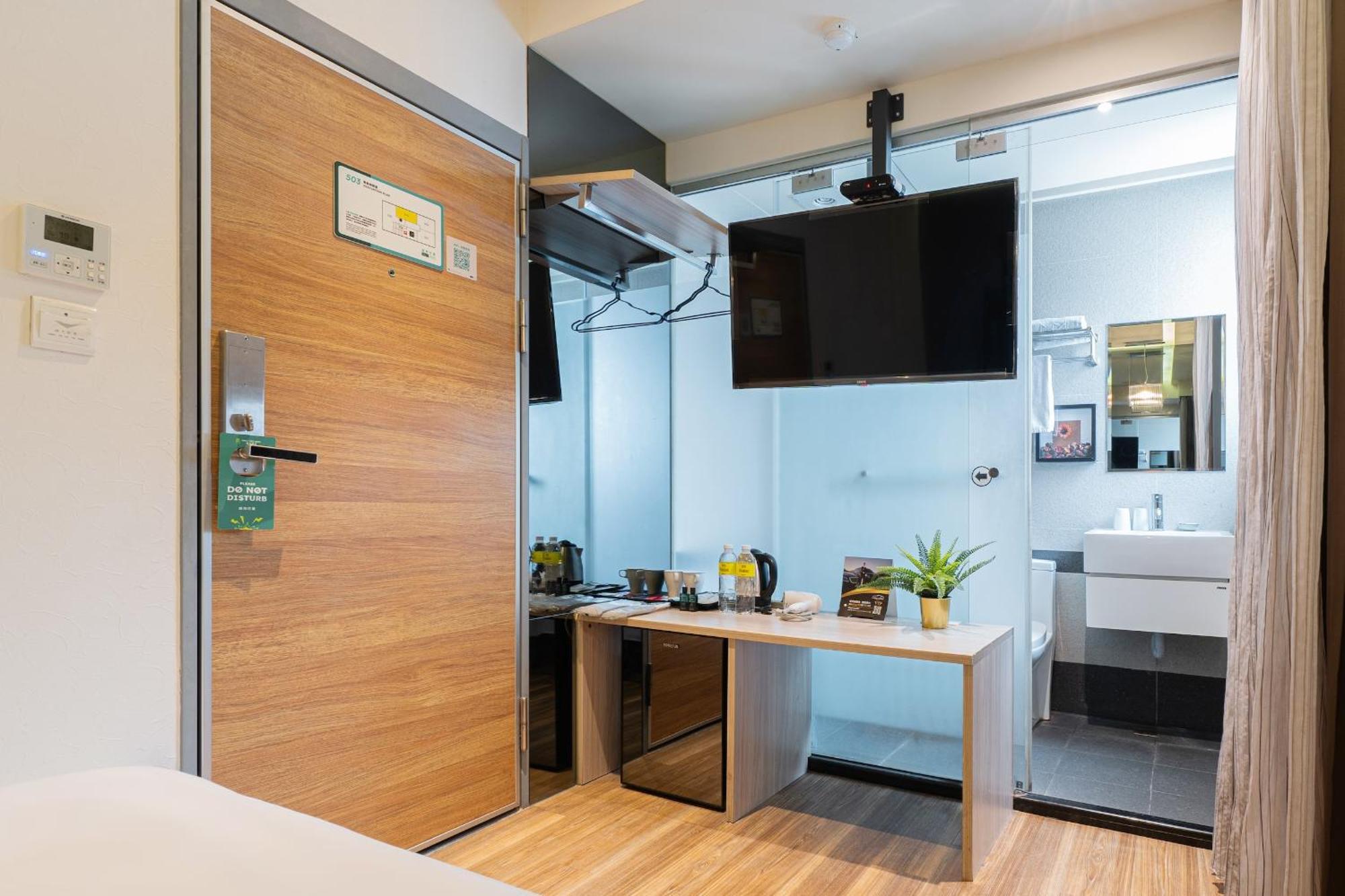 Check Inn Express Taichung Fuxing Hall 2 Esterno foto
